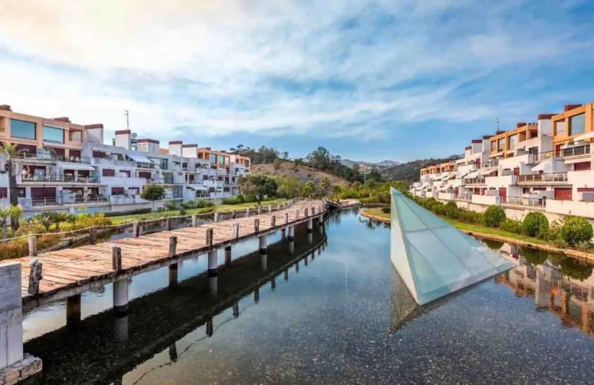 1 sovrum Lägenhet till salu i Benahavis med pool garage - 225 000 € (Ref: 9652765)