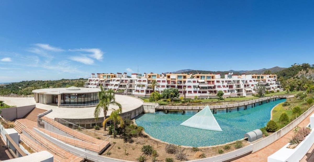 1 sovrum Lägenhet till salu i Benahavis med pool garage - 225 000 € (Ref: 9652765)