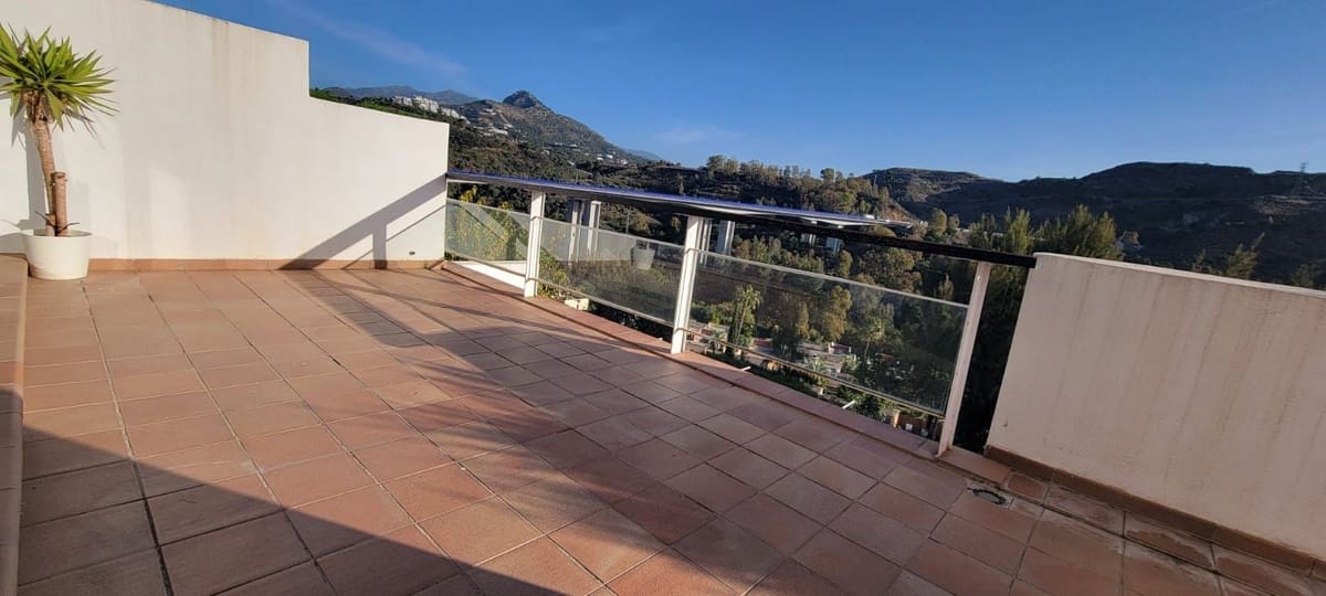 2 sovrum Takvåning till salu i Los Flamingos med pool garage - 275 000 € (Ref: 9662227)