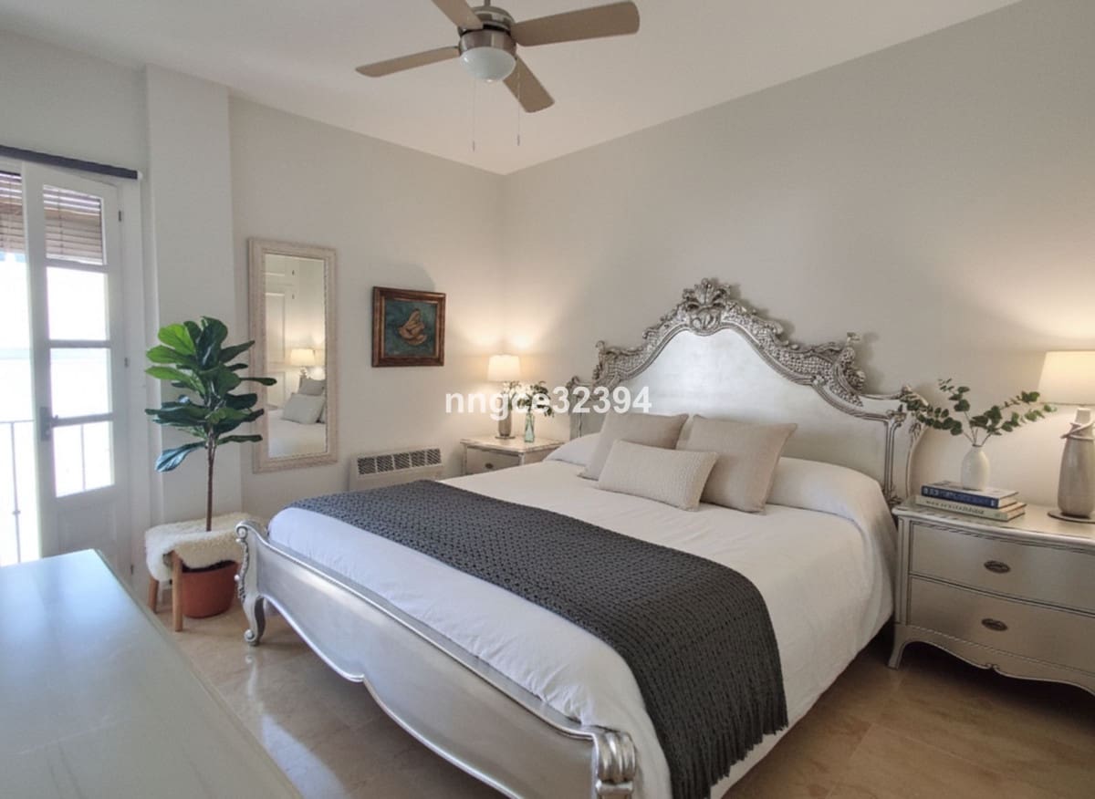 2 camera da letto Attico in vendita in New Golden Mile con piscina garage - 359.900 € (Rif: 9670169)