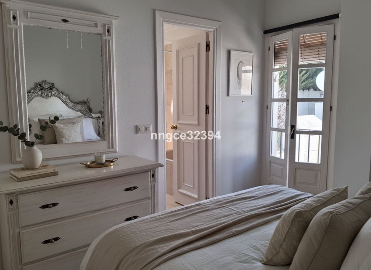 2 camera da letto Attico in vendita in New Golden Mile con piscina garage - 359.900 € (Rif: 9670169)