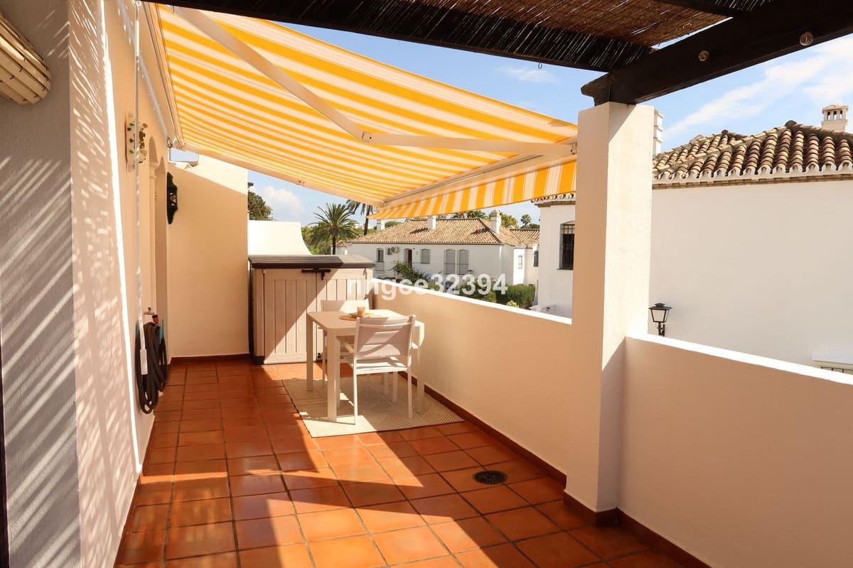 2 camera da letto Attico in vendita in New Golden Mile con piscina garage - 359.900 € (Rif: 9670169)