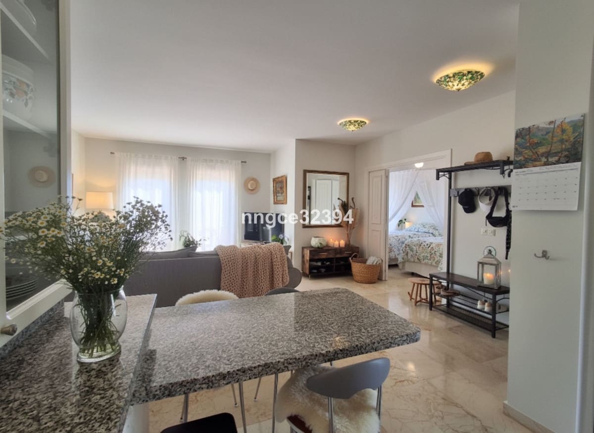 2 camera da letto Attico in vendita in New Golden Mile con piscina garage - 359.900 € (Rif: 9670169)