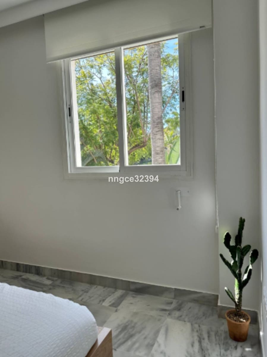 1 makuuhuone Huoneisto myytävänä paikassa Nueva Andalucia mukana uima-altaan 
autotalli - 329 900 € (Ref: 9670173)