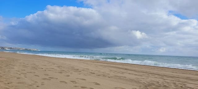 2 makuuhuone Huoneisto myytävänä paikassa Calahonda, Mijas mukana uima-altaan - 319 000 € (Ref: 9677870)
