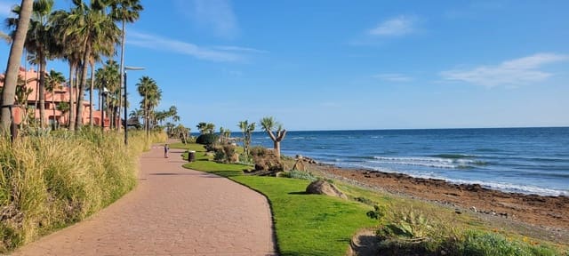 2 makuuhuone Huoneisto myytävänä paikassa Calahonda, Mijas mukana uima-altaan - 319 000 € (Ref: 9677870)