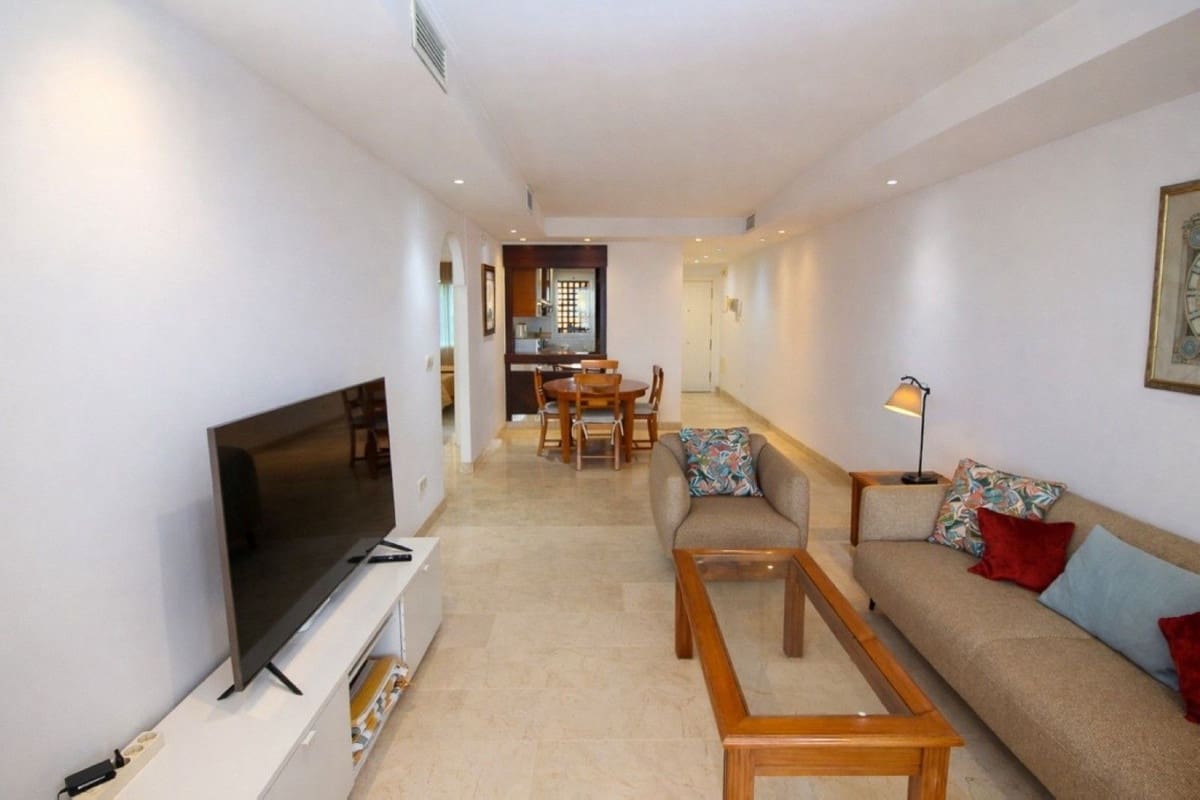 2 bedroom Apartment for sale in Marbella with pool garage - € 650,000 (Ref: 9723826)