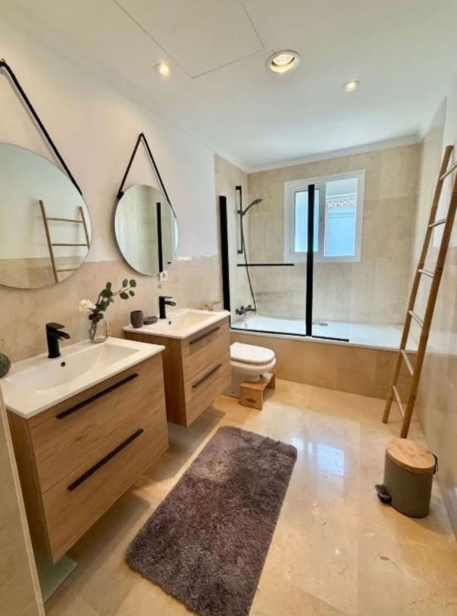 3 sypialnia Willa na sprzedaż w Mijas z basenem garażem - 1 320 000 € (Ref: 9764763)