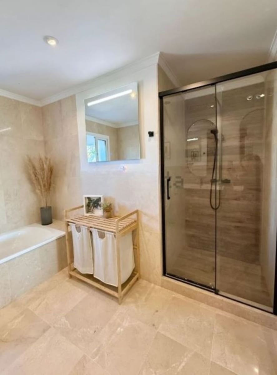 3 sypialnia Willa na sprzedaż w Mijas z basenem garażem - 1 320 000 € (Ref: 9764763)