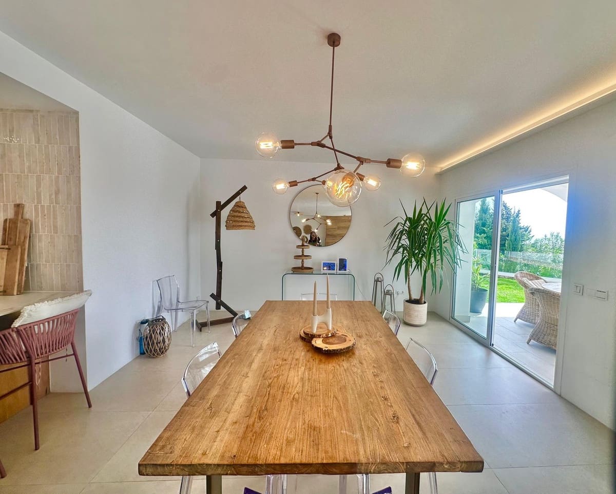 3 sypialnia Willa na sprzedaż w Mijas z basenem garażem - 1 320 000 € (Ref: 9764763)