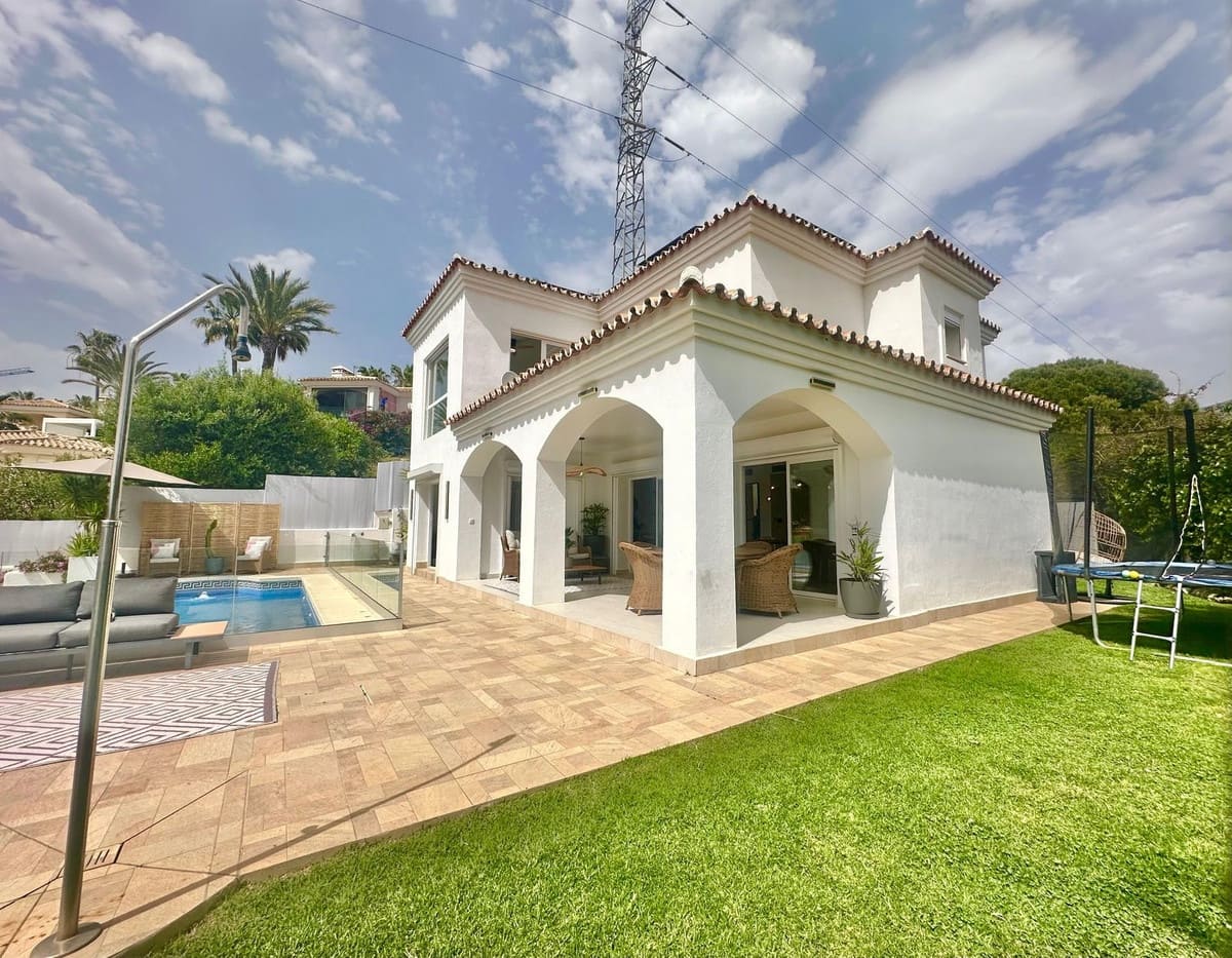 3 sypialnia Willa na sprzedaż w Mijas z basenem garażem - 1 320 000 € (Ref: 9764763)