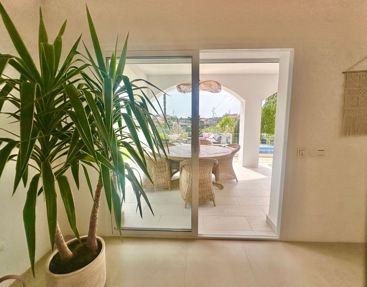 3 sypialnia Willa na sprzedaż w Mijas z basenem garażem - 1 320 000 € (Ref: 9764763)