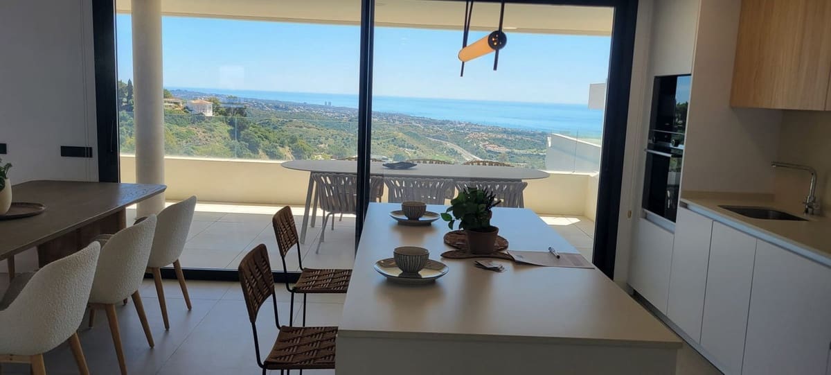 3 chambre Appartement à vendre à Los Monteros avec piscine garage - 679 000 € (Ref: 9781368)