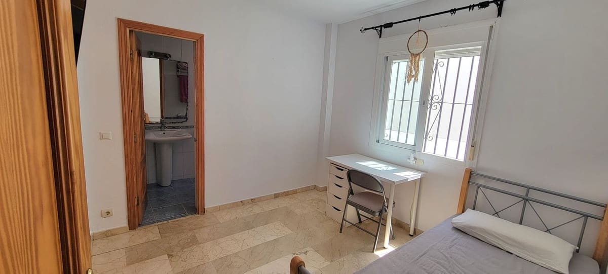 3 quarto Moradia para venda em El Faro com piscina garagem - 549 000 € (Ref: 9893205)