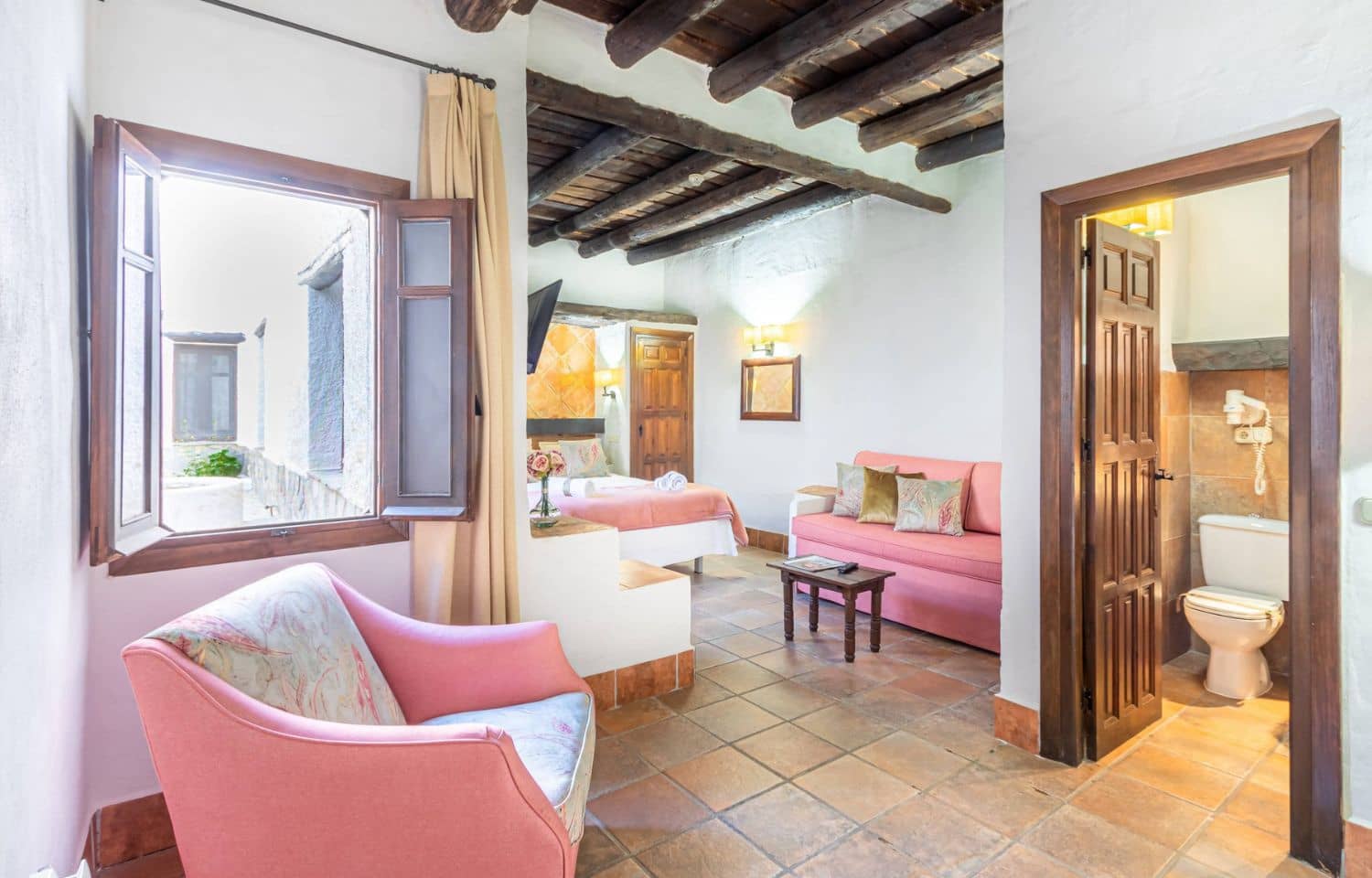 53 chambre Hôtel à vendre à Busquistar avec piscine garage - 2 500 000 € (Ref: 8675066)