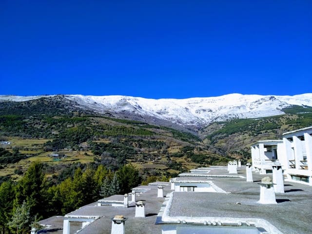 53 bedroom Hotel for sale in Busquístar with pool garage - € 2,500,000 (Ref: 8675066)