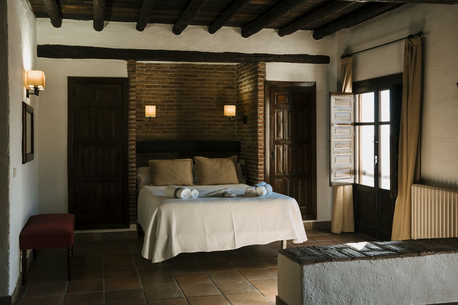 53 chambre Hôtel à vendre à Busquistar avec piscine garage - 2 500 000 € (Ref: 8675066)