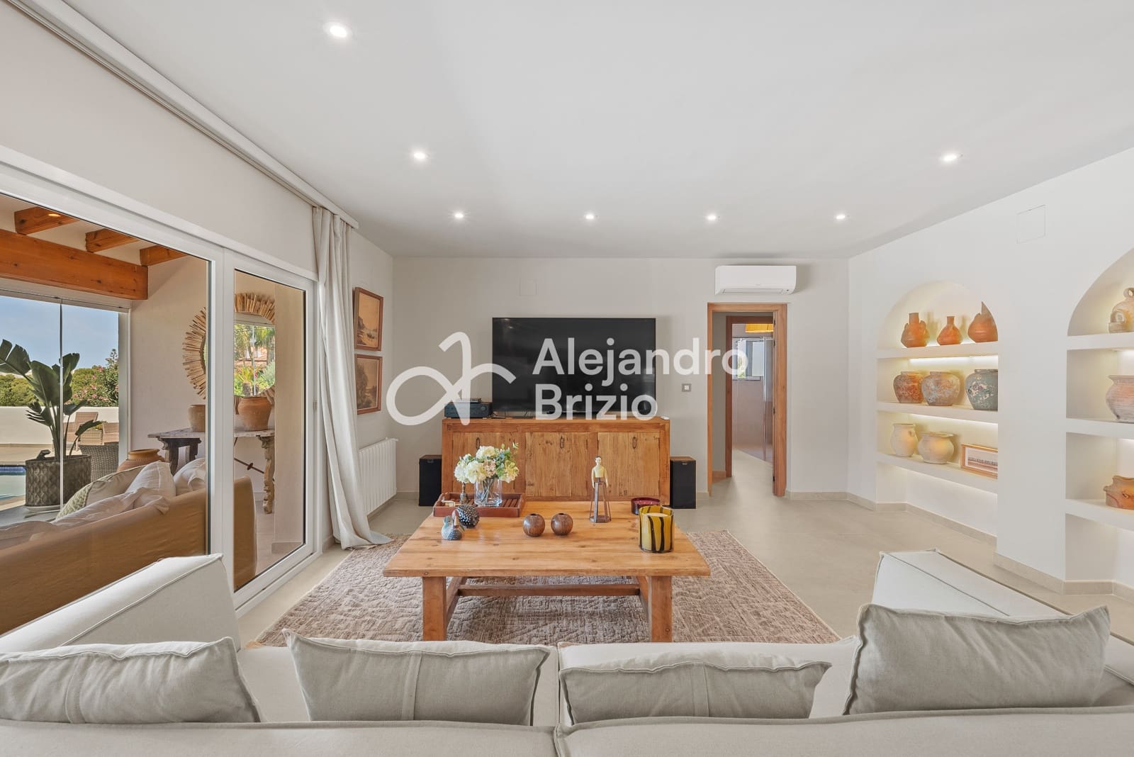 3 soveværelse Villa til salg i Denia med swimmingpool garage - € 1.390.000 (Ref: 9237064)