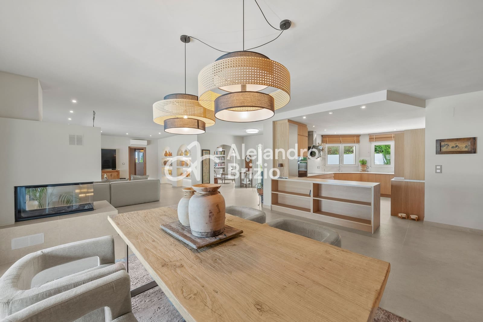 3 soveværelse Villa til salg i Denia med swimmingpool garage - € 1.390.000 (Ref: 9237064)