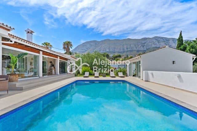 3 bedroom Villa for sale in El Montgó, Dénia with pool garage - € 1,390,000 (Ref: 9237064)