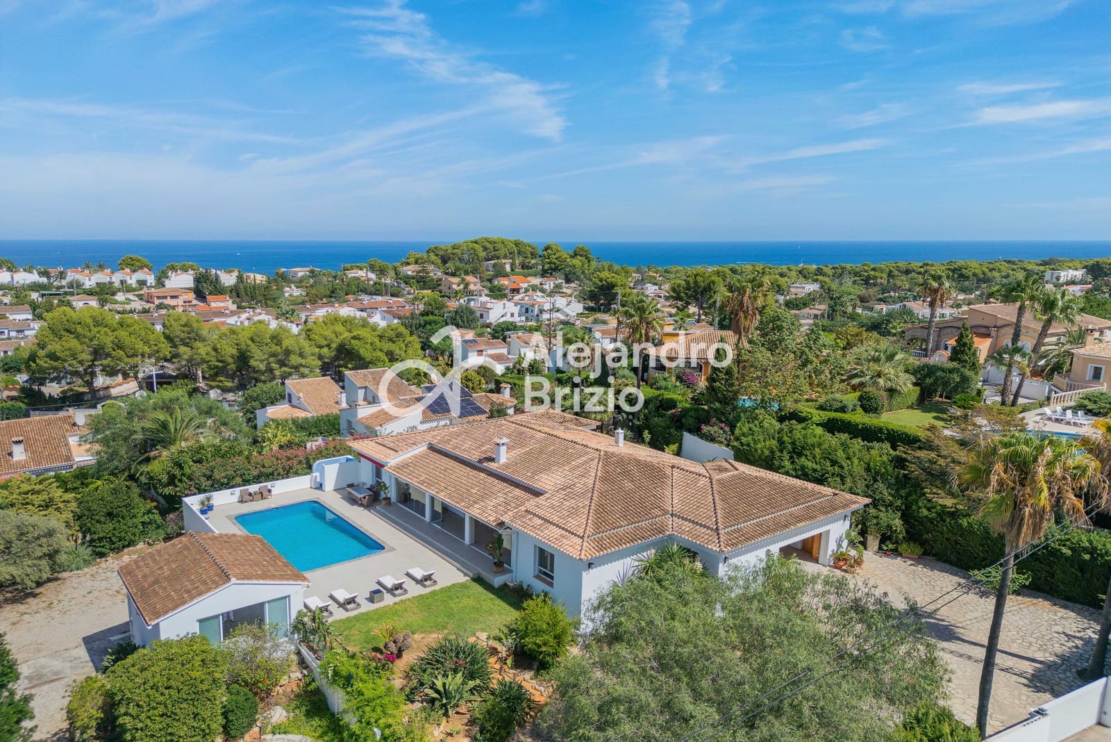 3 soveværelse Villa til salg i Denia med swimmingpool garage - € 1.390.000 (Ref: 9237064)