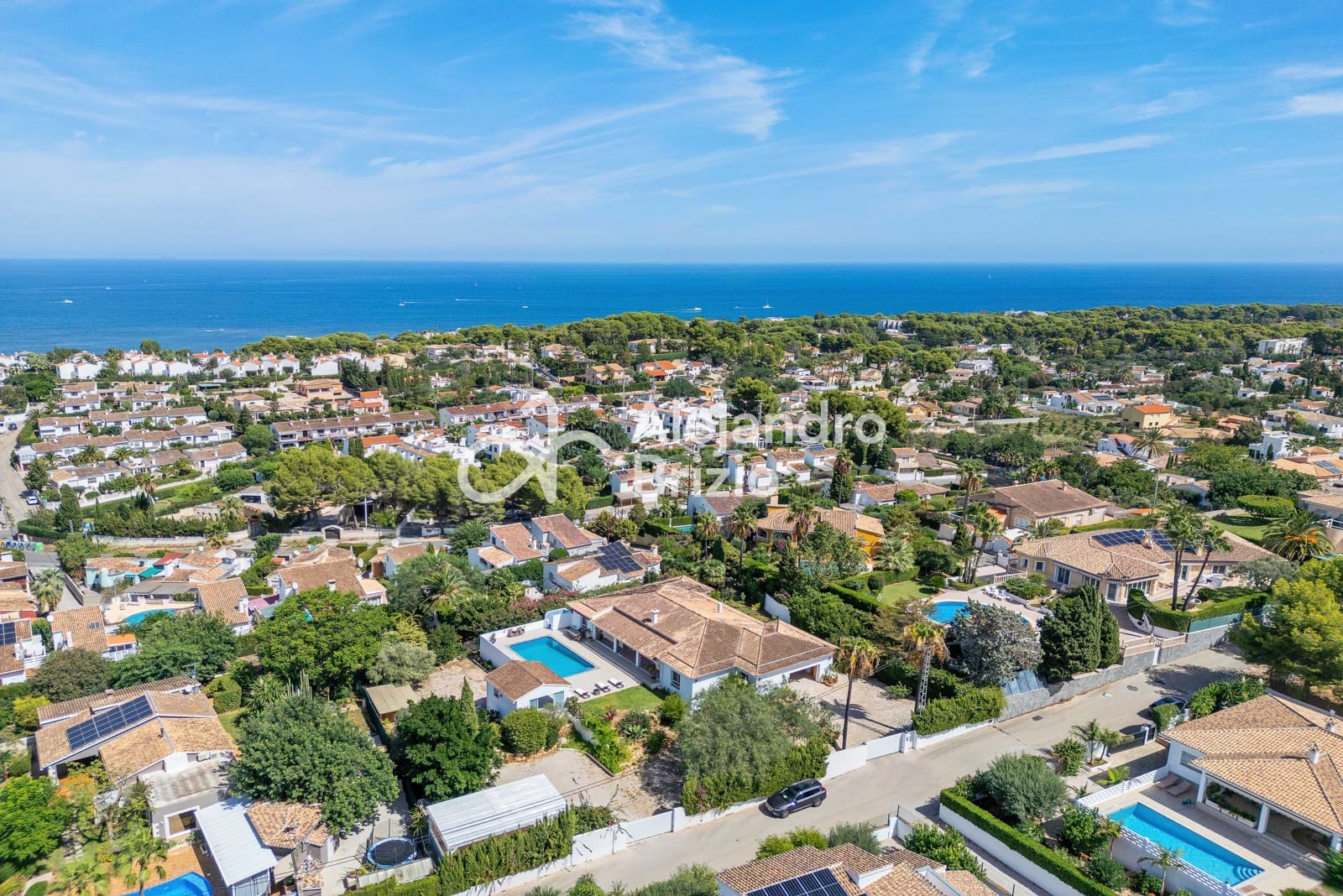 3 soveværelse Villa til salg i Denia med swimmingpool garage - € 1.390.000 (Ref: 9237064)