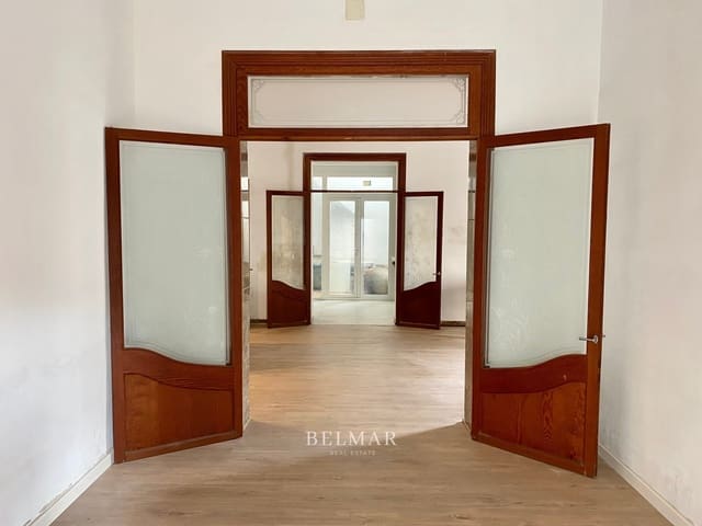 6 soveværelse Byhus til salg i Sant Llorenç des Cardassar med garage - € 315.000 (Ref: 8865630)