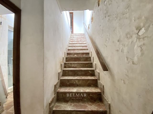 6 soveværelse Byhus til salg i Sant Llorenç des Cardassar med garage - € 315.000 (Ref: 8865630)