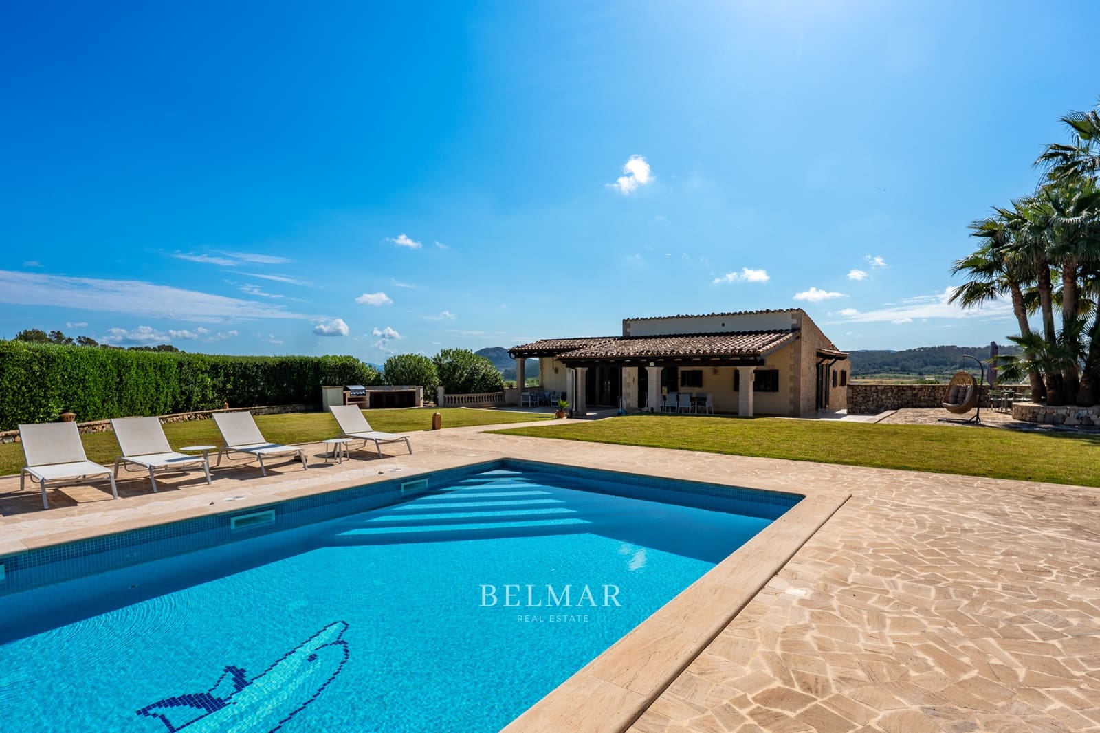 4 soveværelse Finca/Landehus til salg i Sineu med swimmingpool garage - € 1.850.000 (Ref: 8983543)