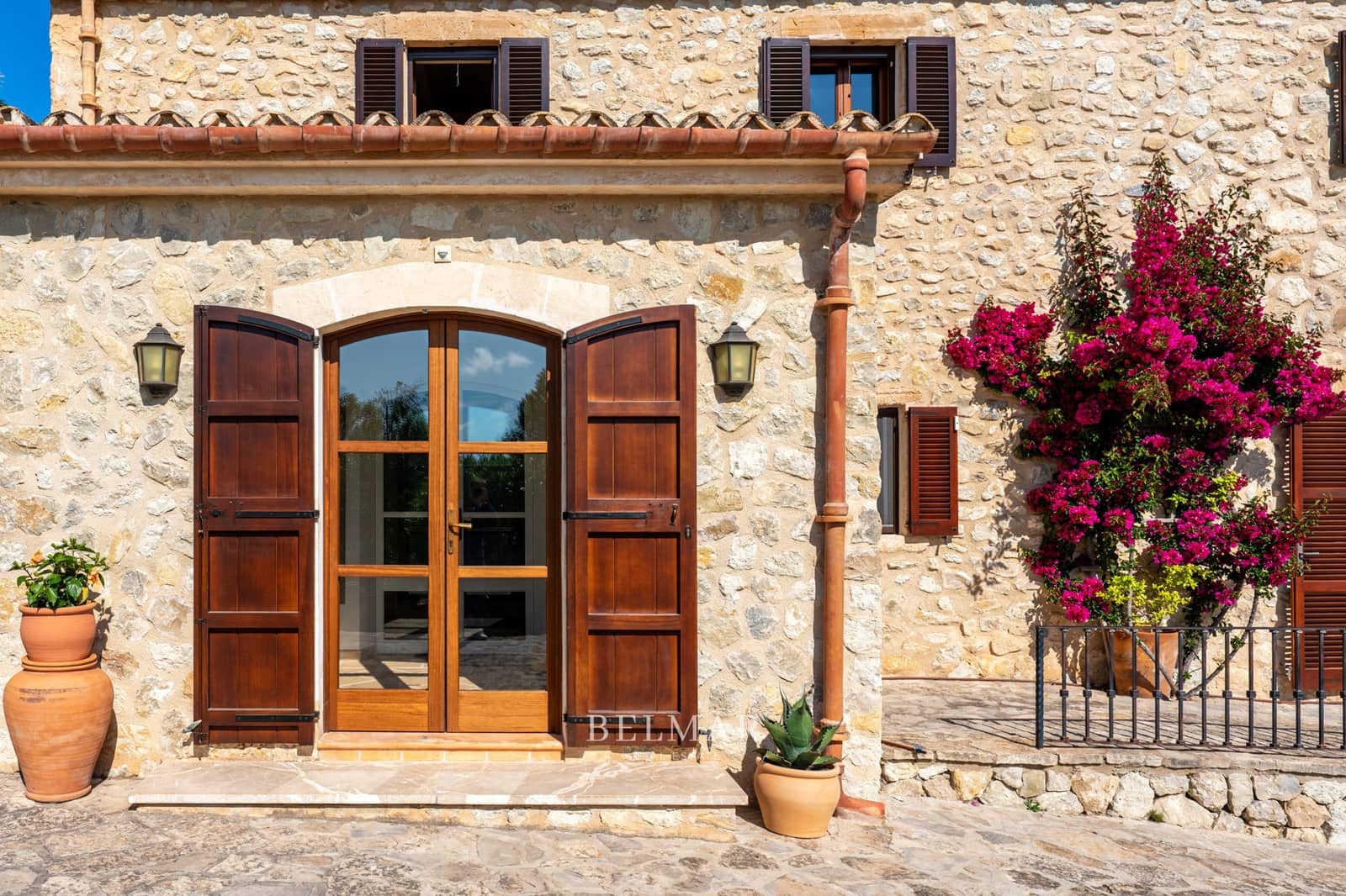 4 soveværelse Finca/Landehus til salg i Sineu med swimmingpool garage - € 1.850.000 (Ref: 8983543)