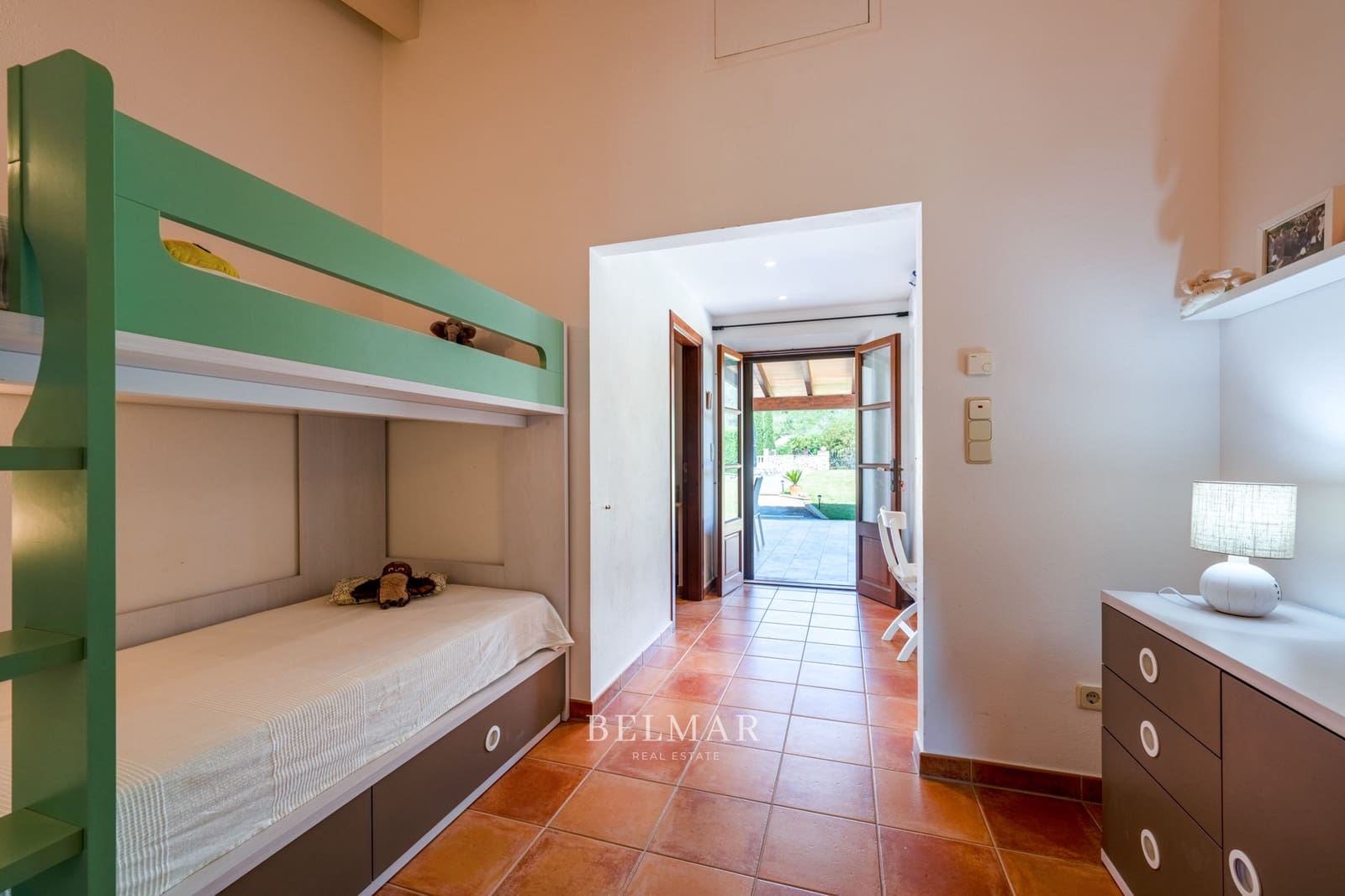 4 soveværelse Finca/Landehus til salg i Sineu med swimmingpool garage - € 1.850.000 (Ref: 8983543)