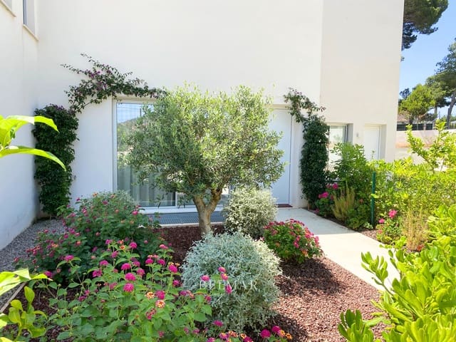 5 soveværelse Rækkehus til salg i Son Servera med swimmingpool garage - € 769.000 (Ref: 9136439)