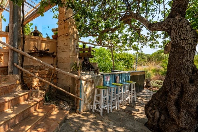 4 slaapkamer Finca/Landhuis te koop in Sant Llorenç des Cardassar met zwembad garage - € 1.849.000 (Ref: 9172214)