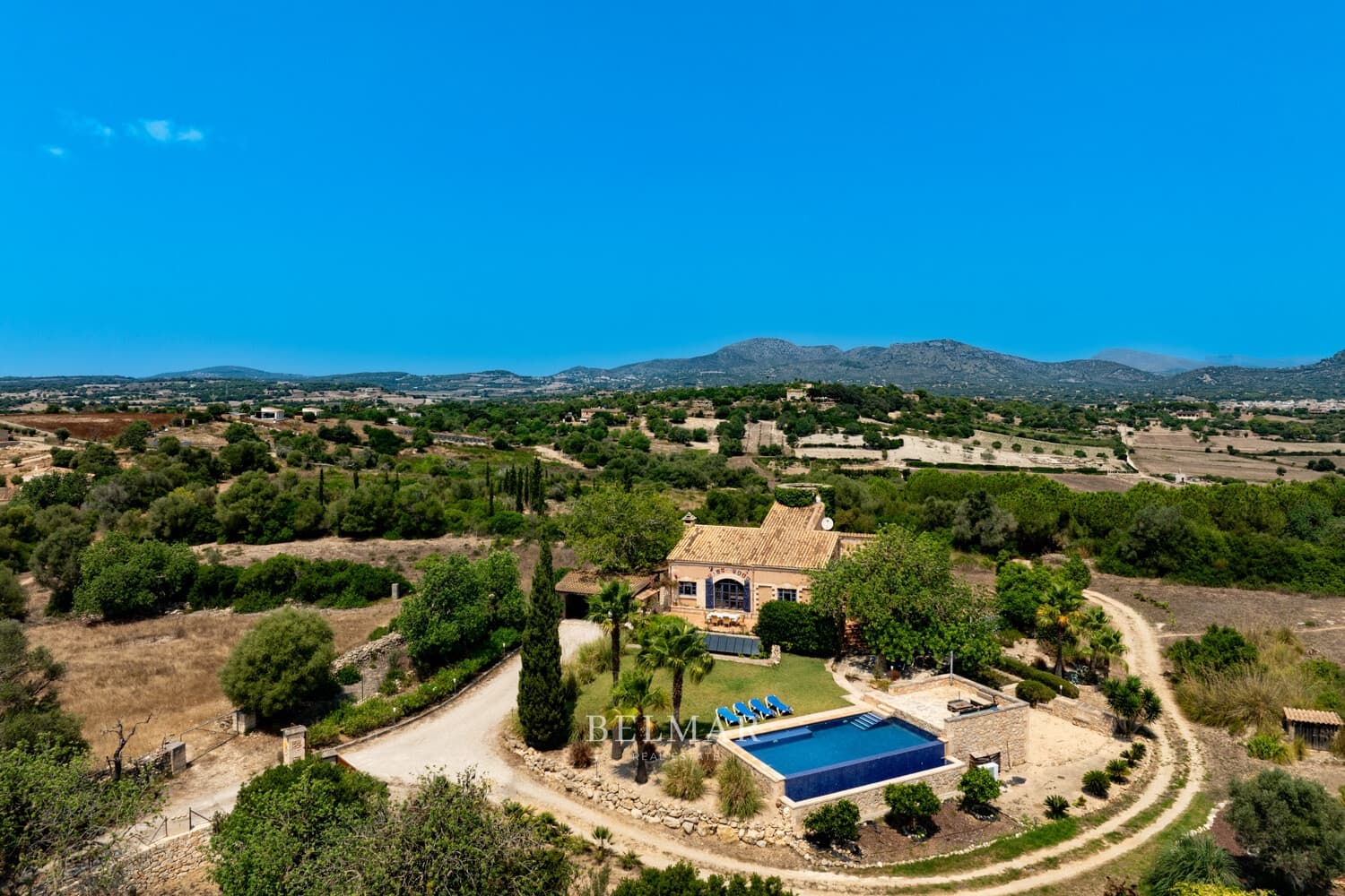 4 chambre Finca/Maison de Campagne à vendre à Sant Llorenc des Cardassar avec piscine garage - 1 849 000 € (Ref: 9172214)