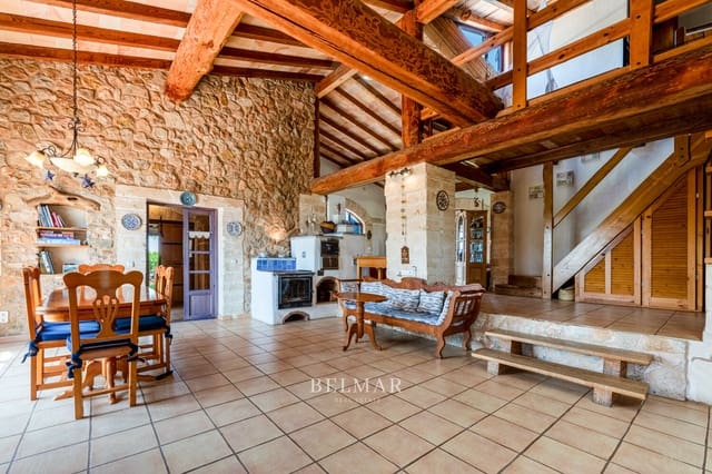 4 slaapkamer Finca/Landhuis te koop in Sant Llorenç des Cardassar met zwembad garage - € 1.849.000 (Ref: 9172214)