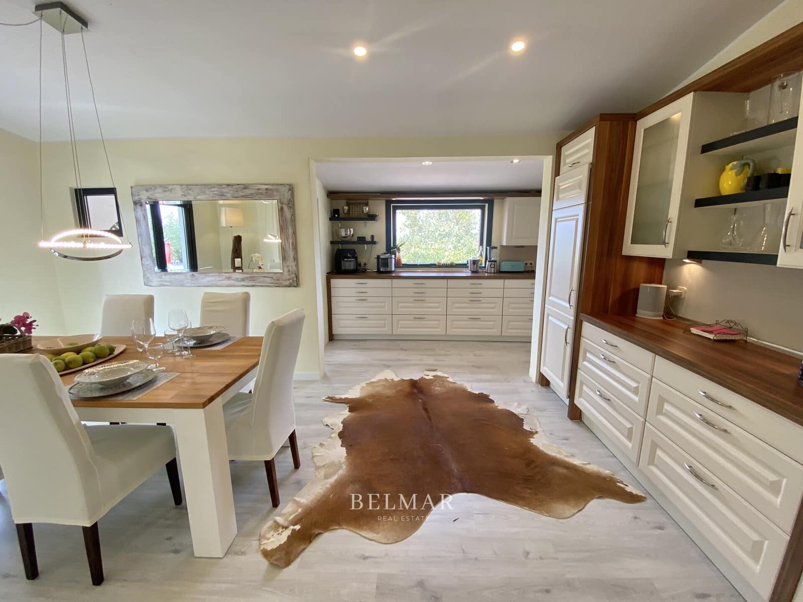 3 soveværelse Finca/Landehus til salg i Sineu med garage - € 1.460.000 (Ref: 9217792)