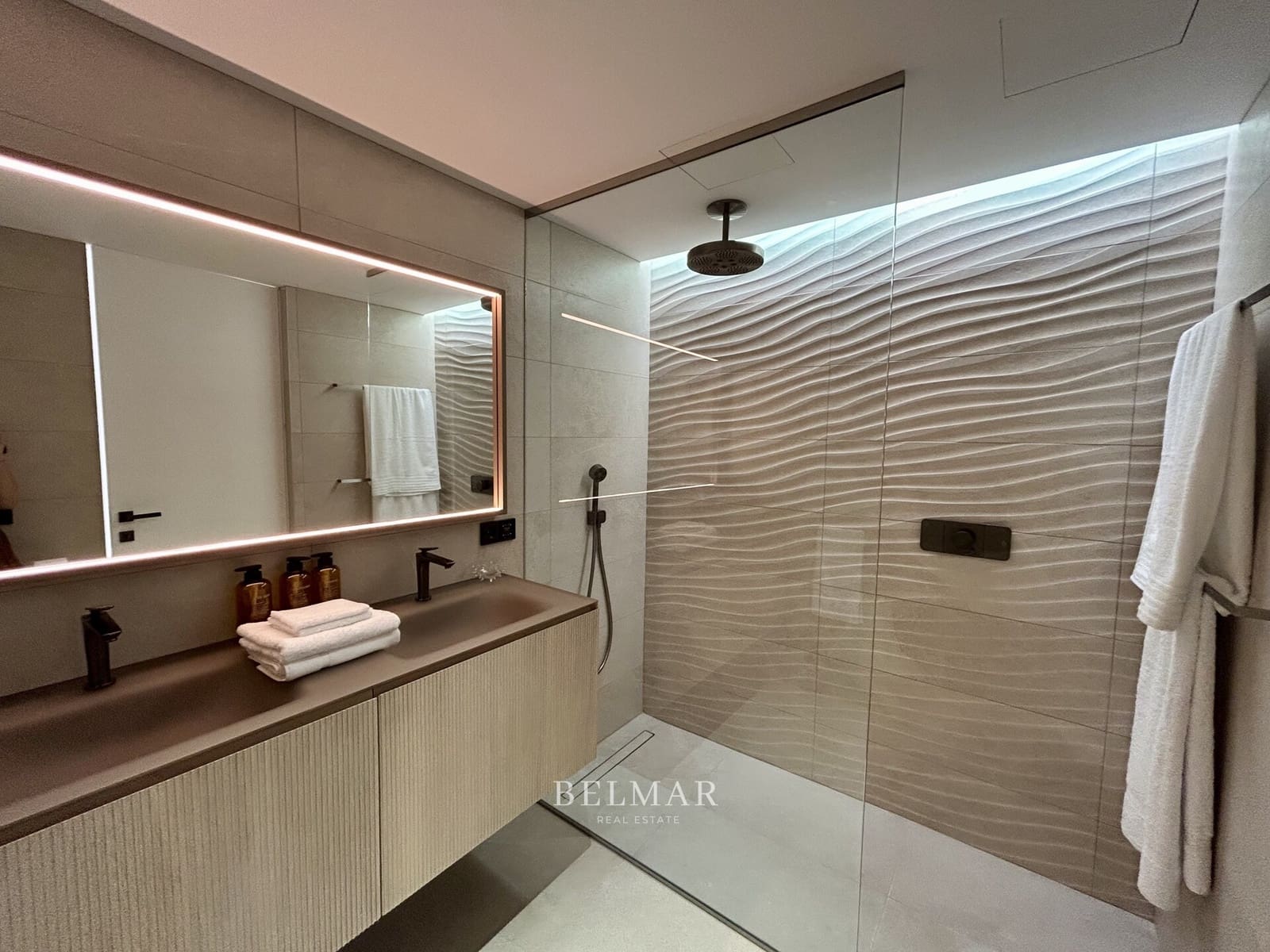 3 soverom Leilighet til salgs i Portixol med svømmebasseng garasje - € 3 250 000 (Ref: 9322742)