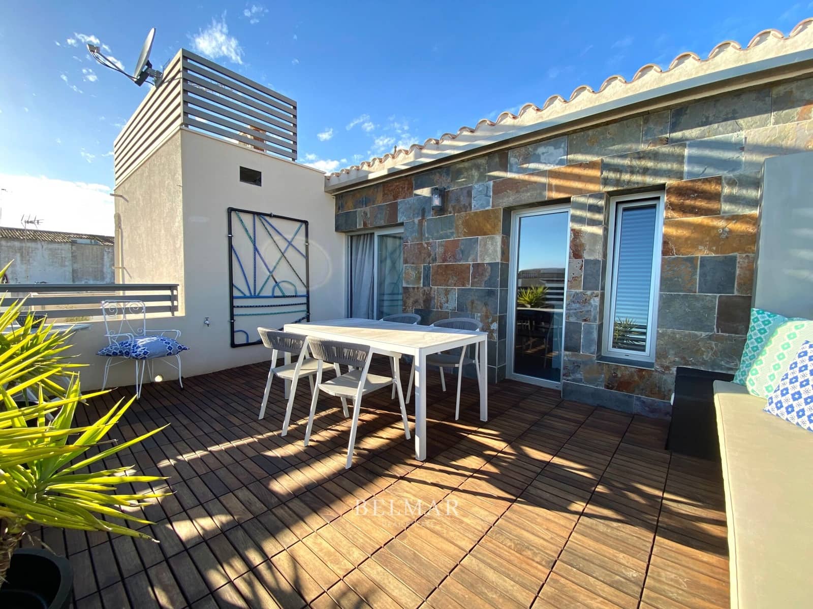 3 bedroom Flat for rent in Sant Llorenc des Cardassar - € 2,200 (Ref: 9593254)