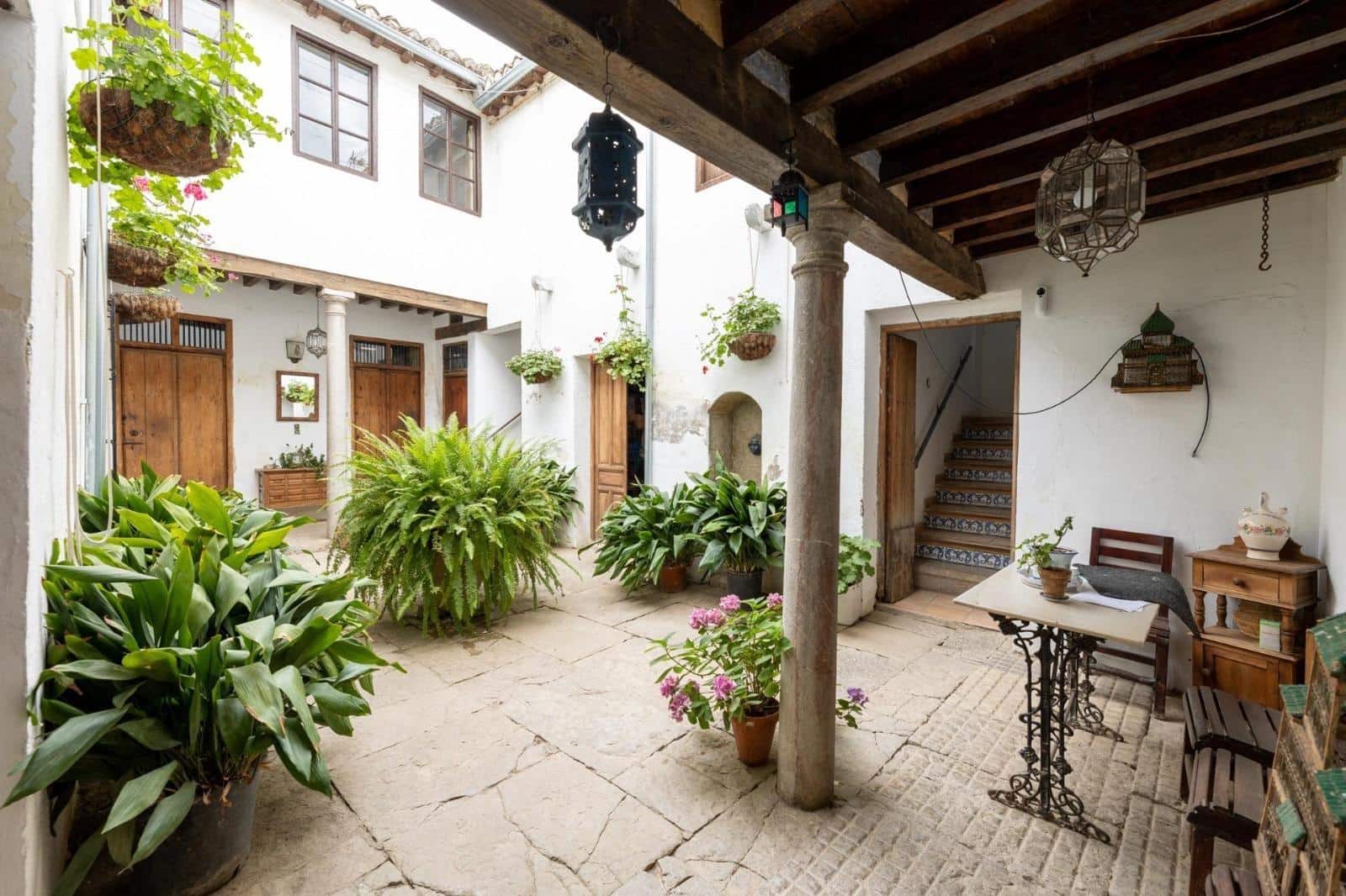 8 soveværelse Finca/Landehus til salg i Granada by med garage - € 895.000 (Ref: 9024925)