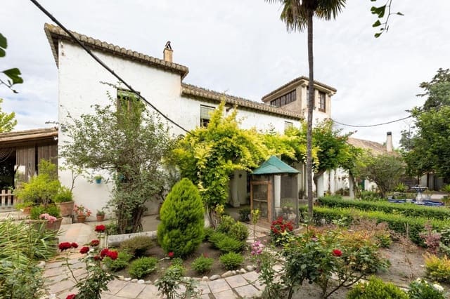 8 soveværelse Finca/Landehus til salg i Granada by med garage - € 895.000 (Ref: 9024925)