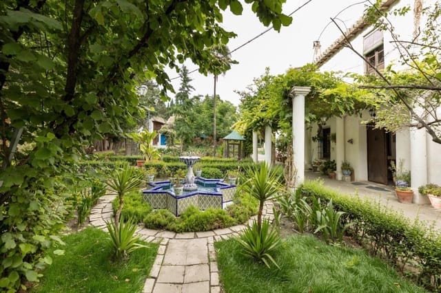 8 soveværelse Finca/Landehus til salg i Granada by med garage - € 895.000 (Ref: 9024925)