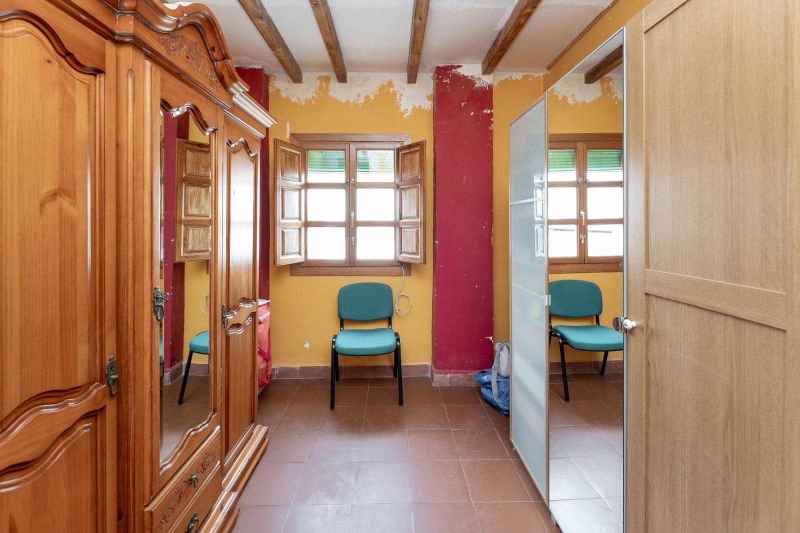 8 soveværelse Finca/Landehus til salg i Granada by med garage - € 895.000 (Ref: 9024925)