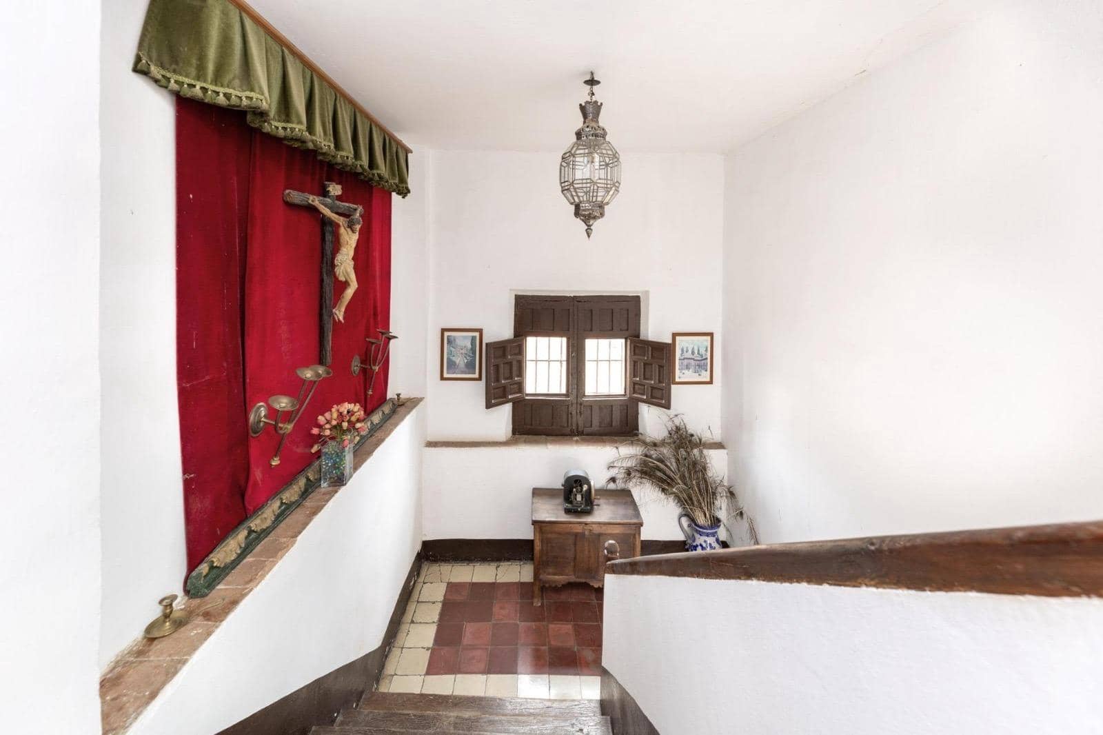 8 soveværelse Finca/Landehus til salg i Granada by med garage - € 895.000 (Ref: 9024925)