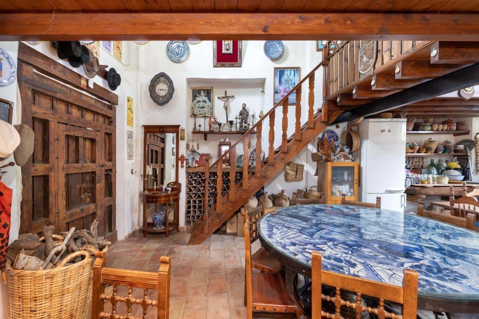 8 soveværelse Finca/Landehus til salg i Granada by med garage - € 895.000 (Ref: 9024925)