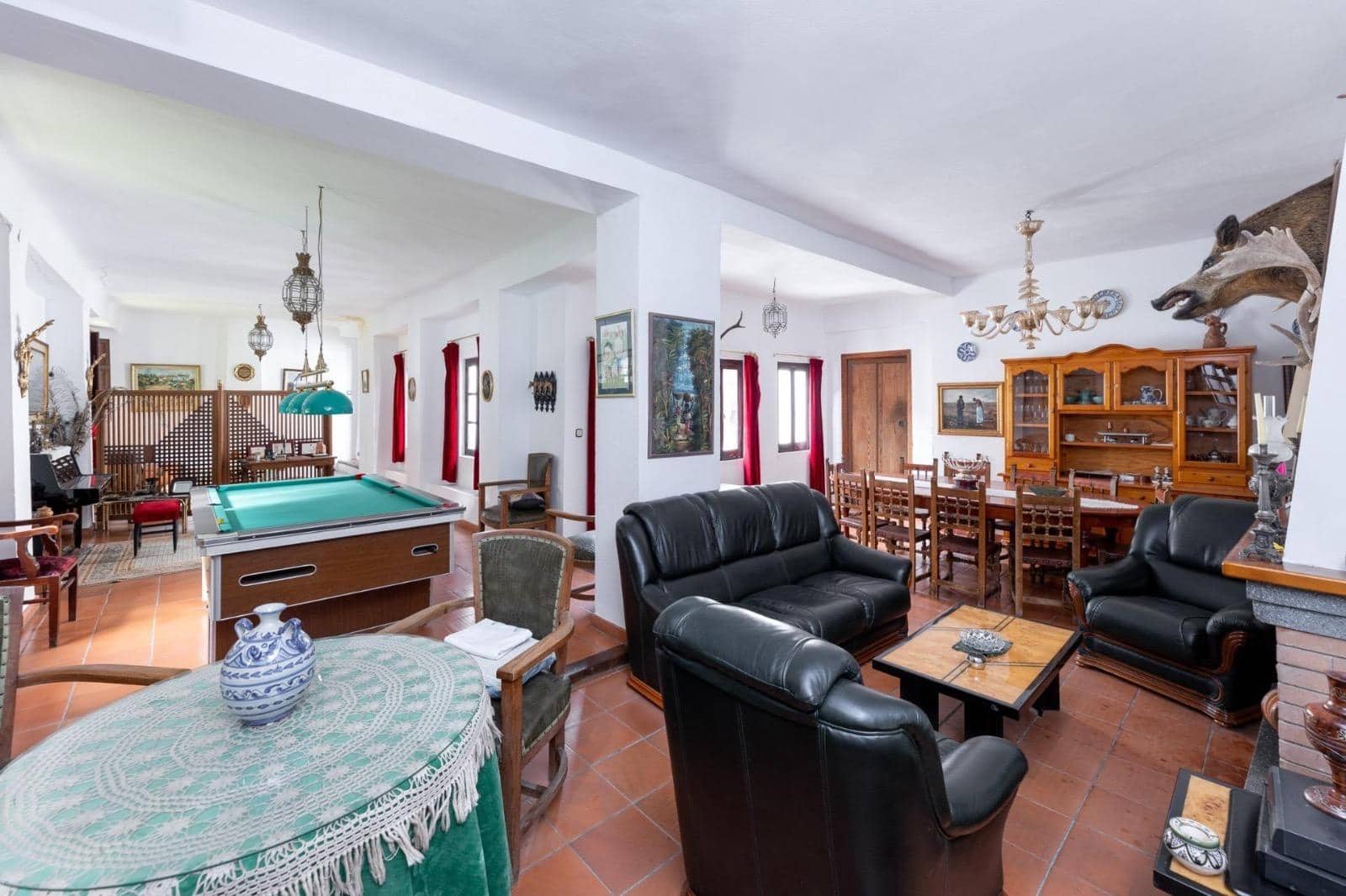 8 soveværelse Finca/Landehus til salg i Granada by med garage - € 895.000 (Ref: 9024925)