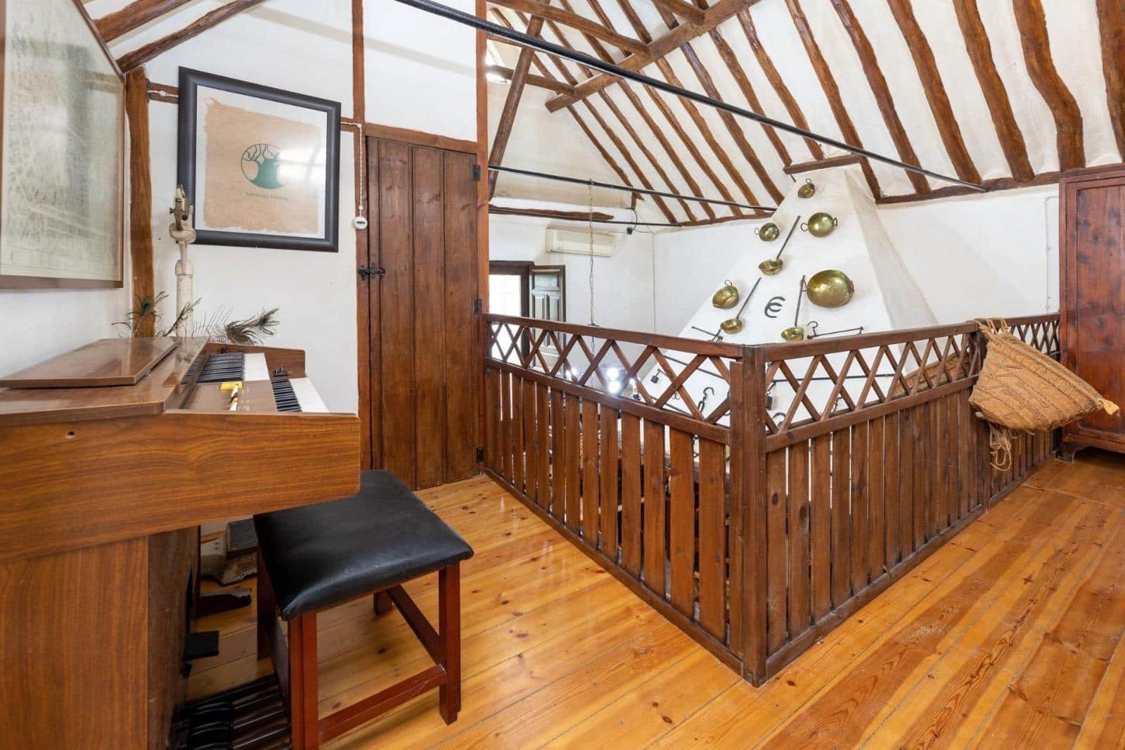 8 soveværelse Finca/Landehus til salg i Granada by med garage - € 895.000 (Ref: 9024925)