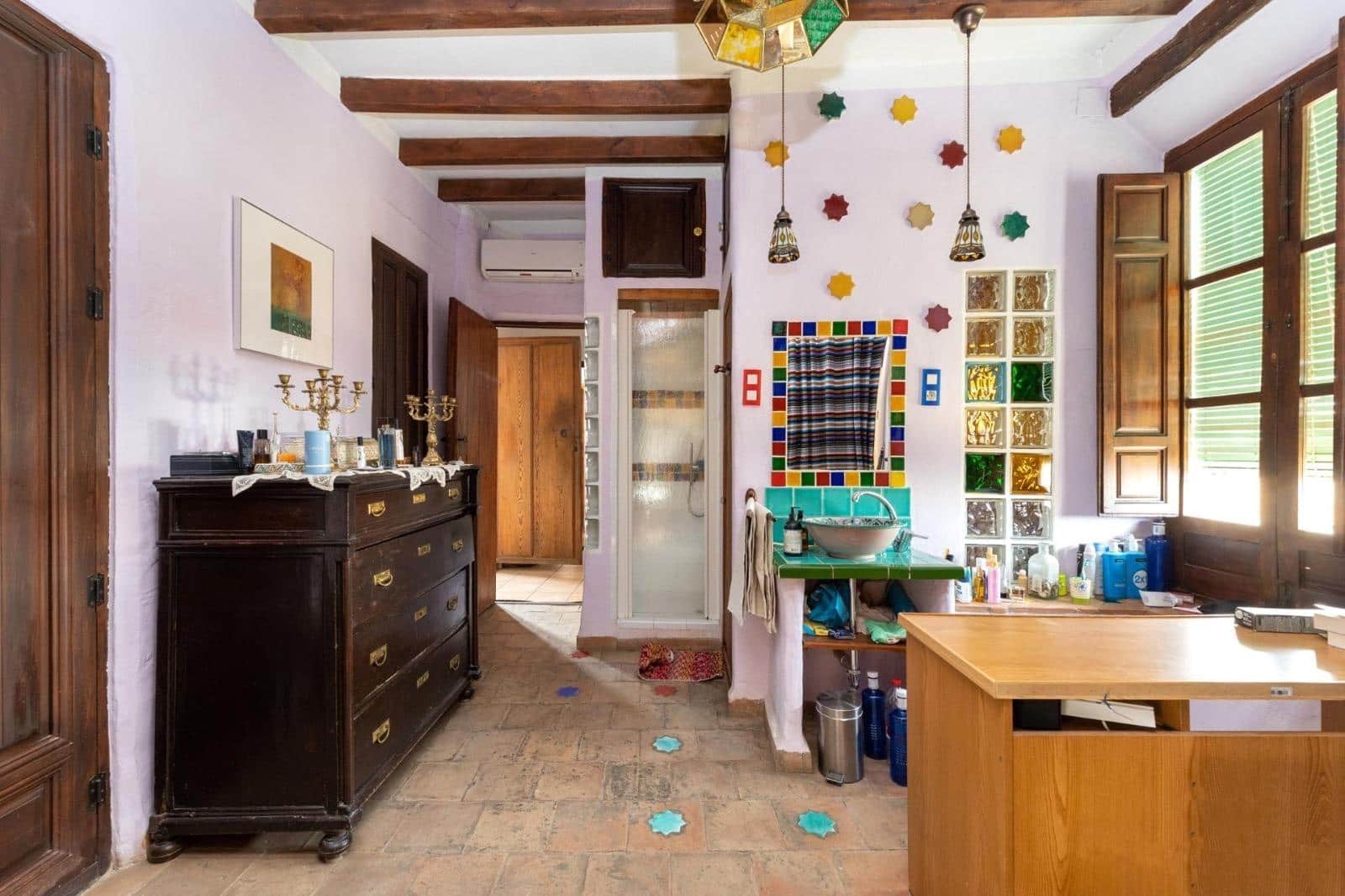 8 soveværelse Finca/Landehus til salg i Granada by med garage - € 895.000 (Ref: 9024925)