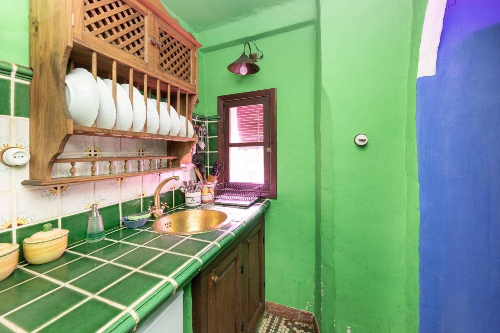 8 soveværelse Finca/Landehus til salg i Granada by med garage - € 895.000 (Ref: 9024925)