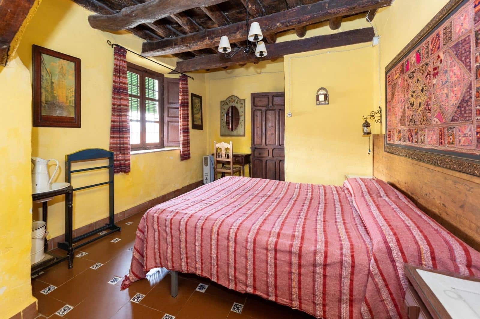 8 soveværelse Finca/Landehus til salg i Granada by med garage - € 895.000 (Ref: 9024925)