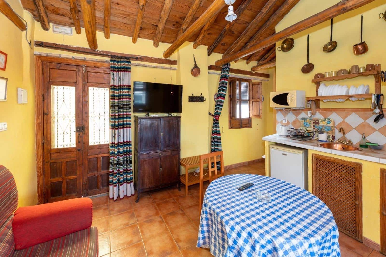 8 soveværelse Finca/Landehus til salg i Granada by med garage - € 895.000 (Ref: 9024925)